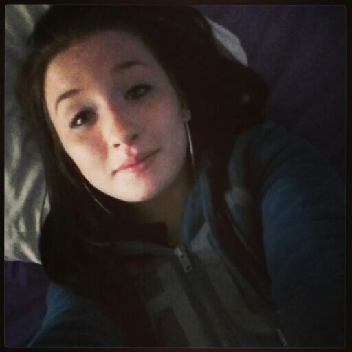 single(: and looking for that perfect guy;**        stay high and keep your piece of mind