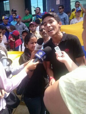 Guariqueño y amante de la politica.