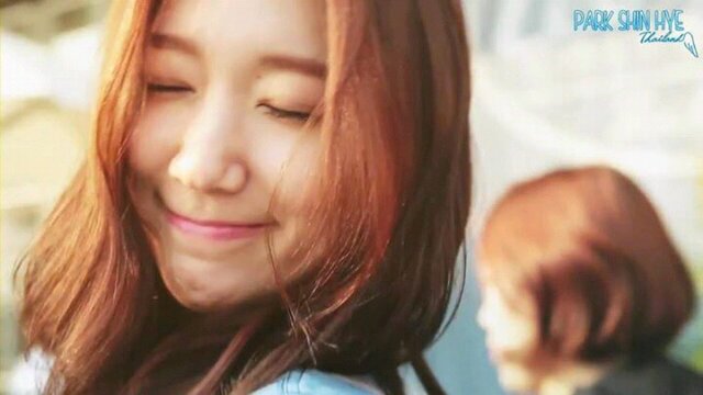 Ibuku seorang bidadari tanpa sayap..ayahku seorang malaikat yang terlihat (˘⌣˘)ε˘`)