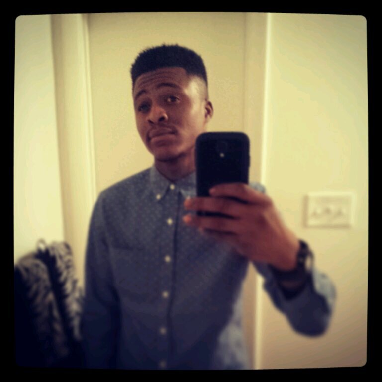 21, Haitian/Trinidad, born in FL raised in VA, artist/poet/musician, track lover hmu kik tha_kidd11