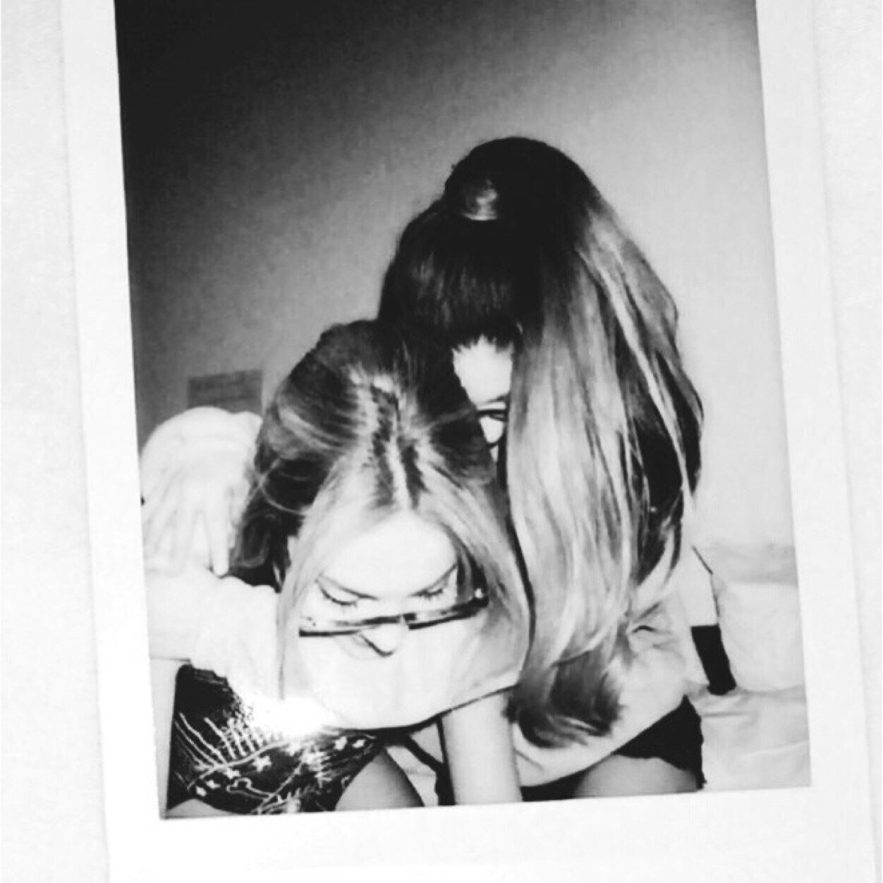 please follow @wishfulariana
