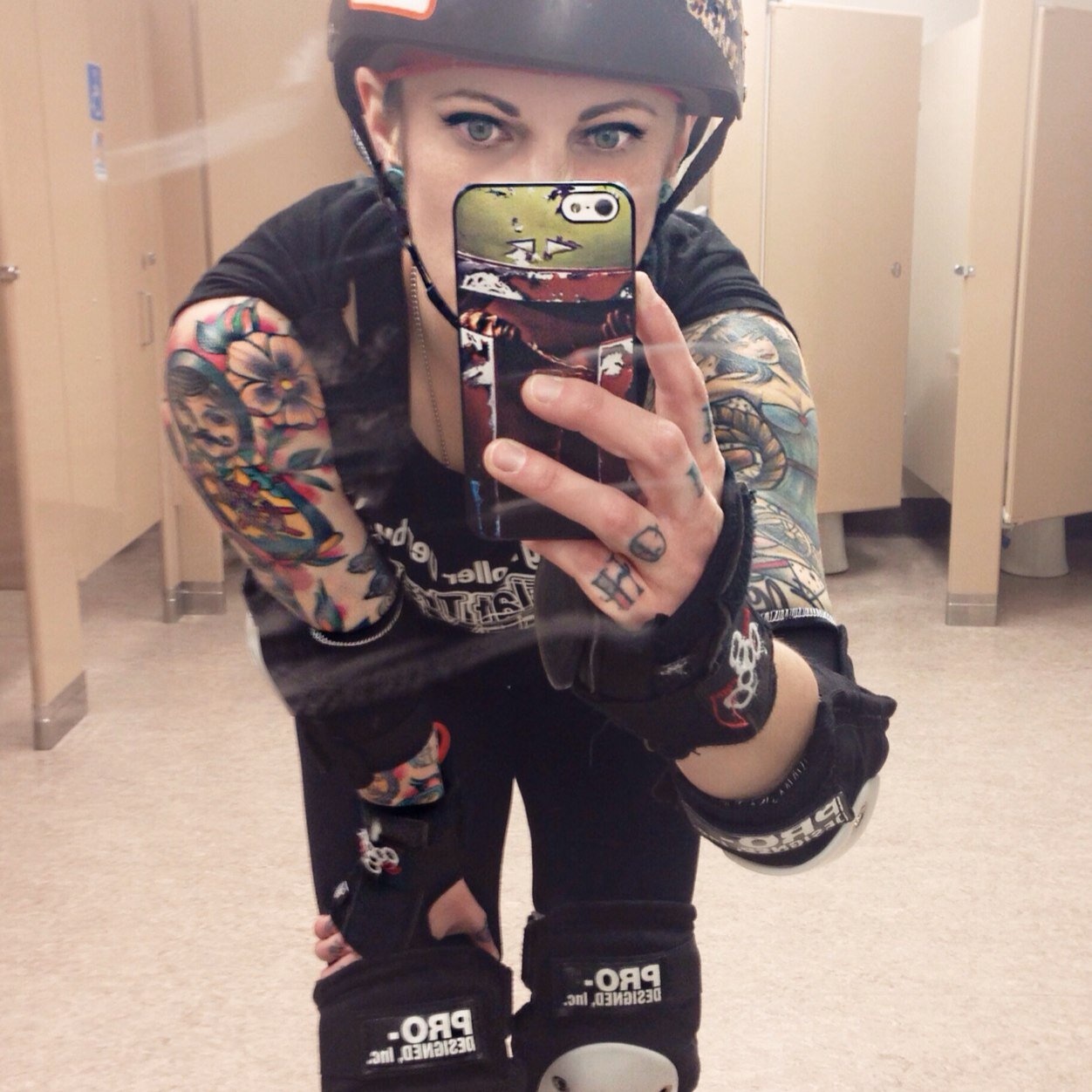 In my own words, all things roller derby. Skater for the Nightshades, sister to the Belladonnas.