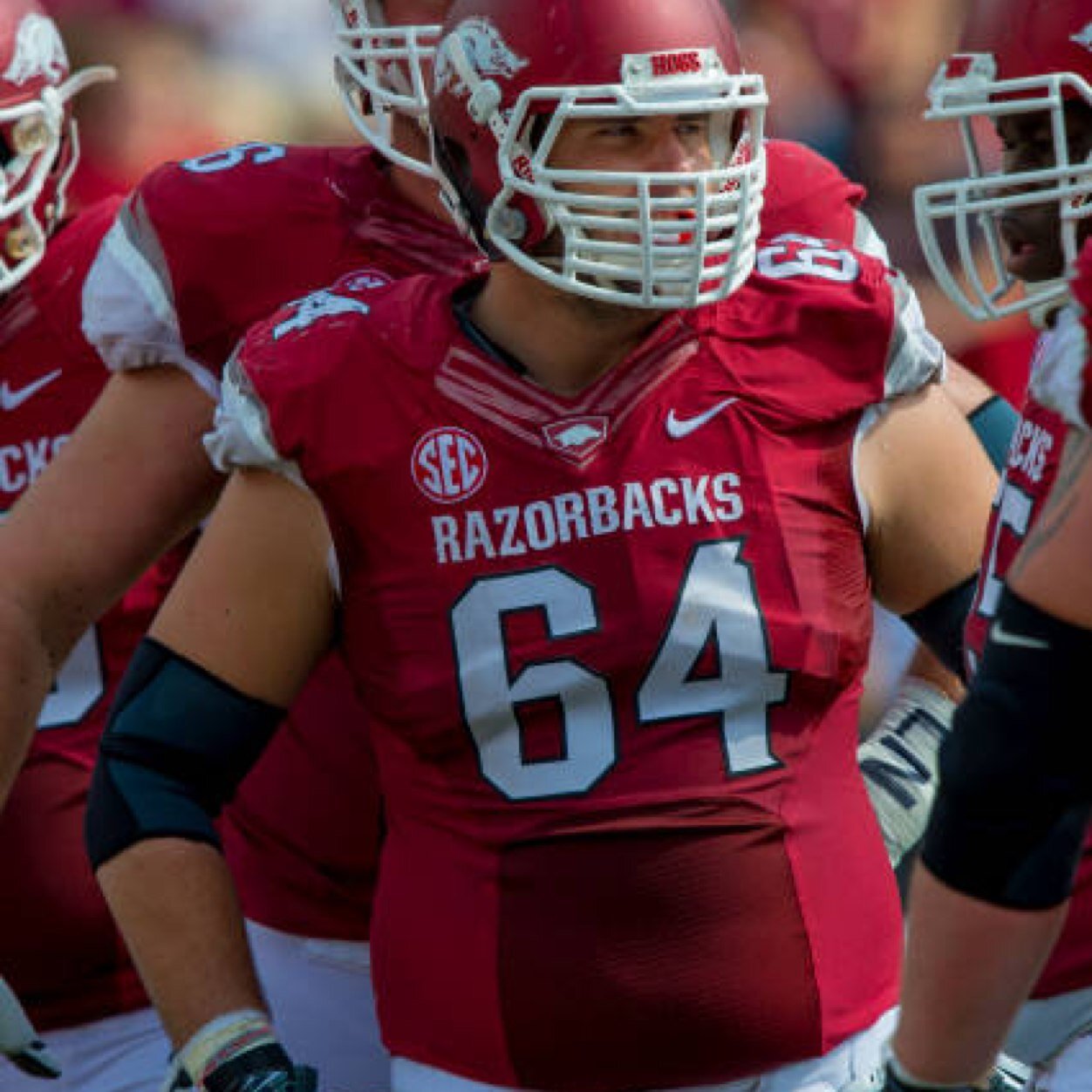 LinemanCentral's profile picture. I can do all things through Christ who strengthens me. All For Lineman! It all ends in the trenches, but it begins in the weightroom! #Linemanrespect