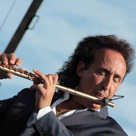 shorelinejazz's profile picture. 