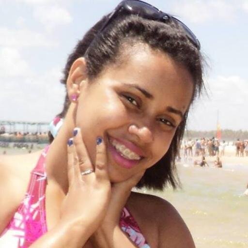EU SOU A FILHA PRECIOSA E AMADA DO MEU DEUS ALTÍSSIMO.... ISAÍAS 43.4