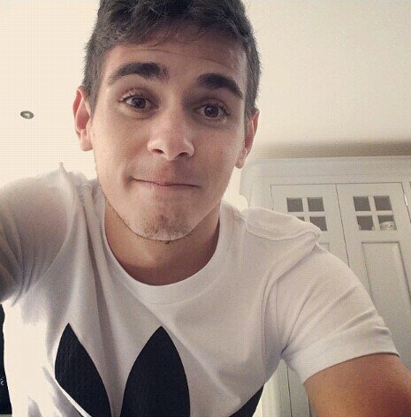 since: 11/05/2014. meu coração é teu @oscar11 ♡♡