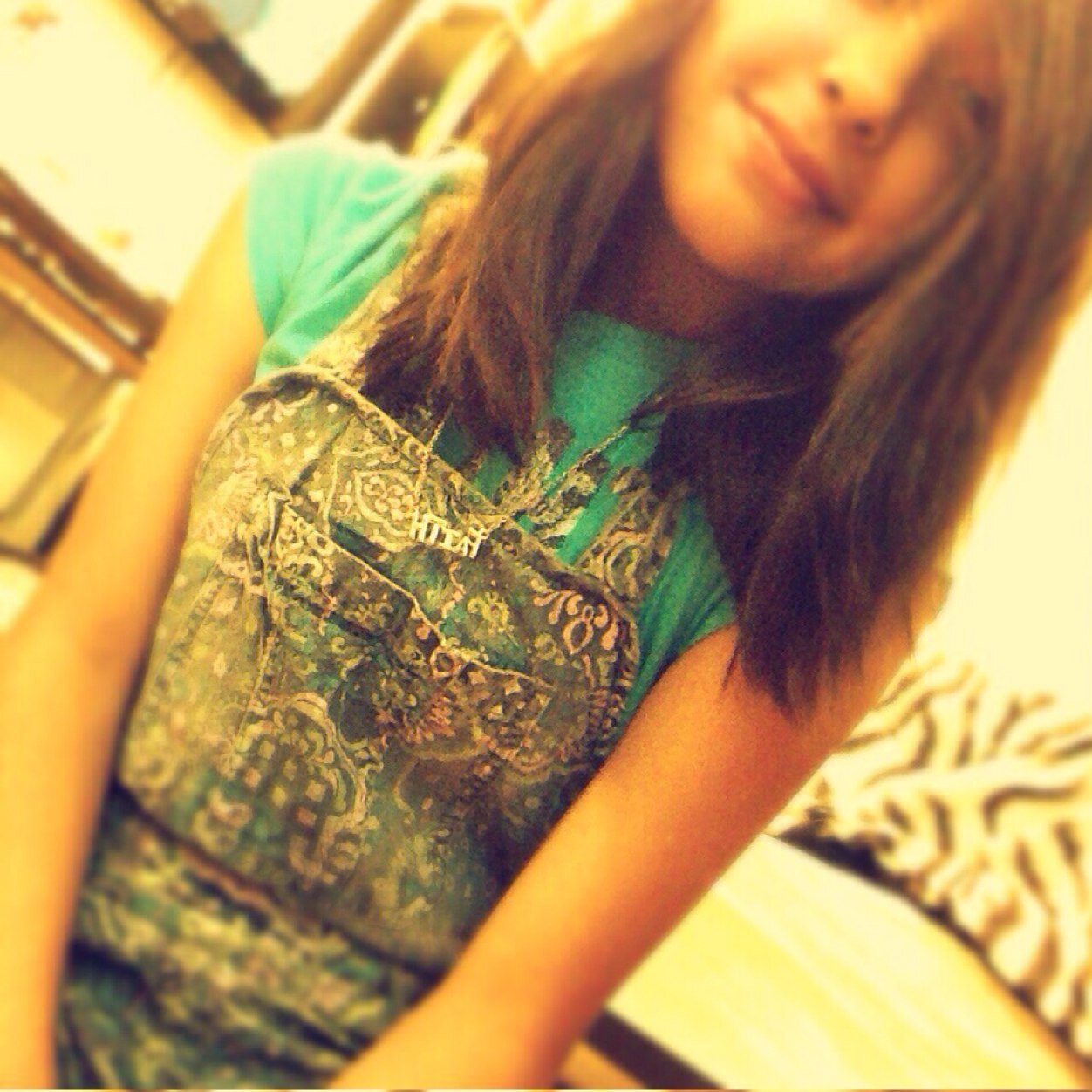 Im Rachet  , And Will Follow Back If You Follow Meh. ️