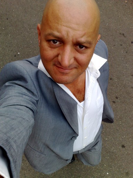 SimonParracom's profile picture. Let me help you make some sense out of your telecommunications and in the proccess, SAVE some money . .