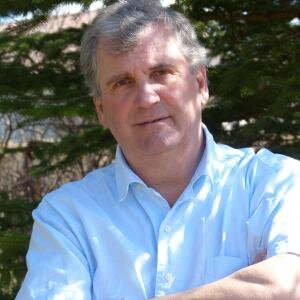 Survivor and Veteran of the Software Industry. MBA.