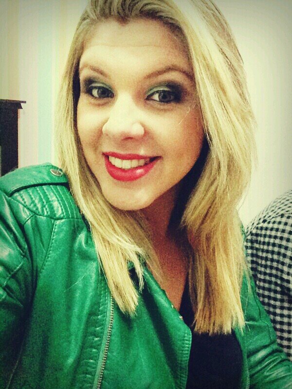 luzgaby2's profile picture. Nada que te faz feliz é errado.