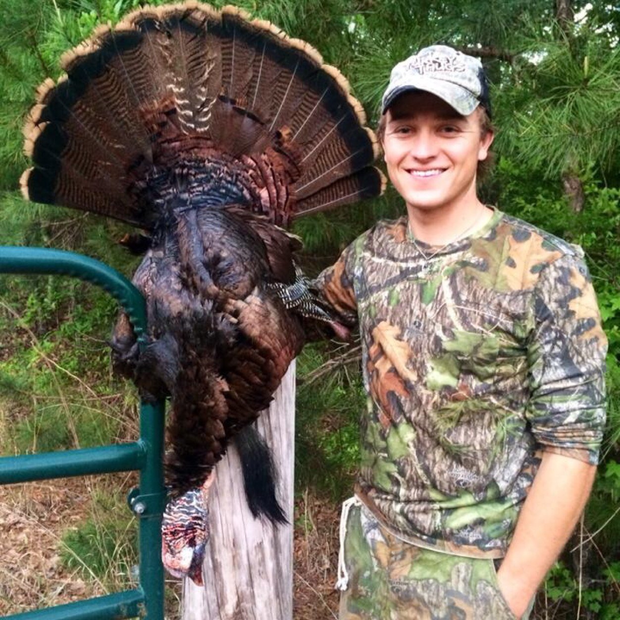 jakemccall1012's profile picture. Just a good ole country boy! Living life one bullet at a time!