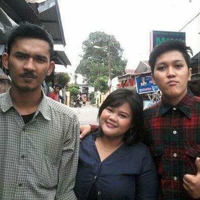 allah adalah tuhan ku|| my family || bass for @Tkj_phc || endorser Rockline distro || https://t.co/Rsfe86AOeO