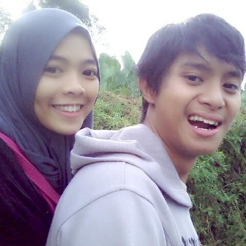 dzulhamfadli's profile picture. @fantasticTETRA | relationship with @Renaindriatmi - 9 Oktober 2011  ♥