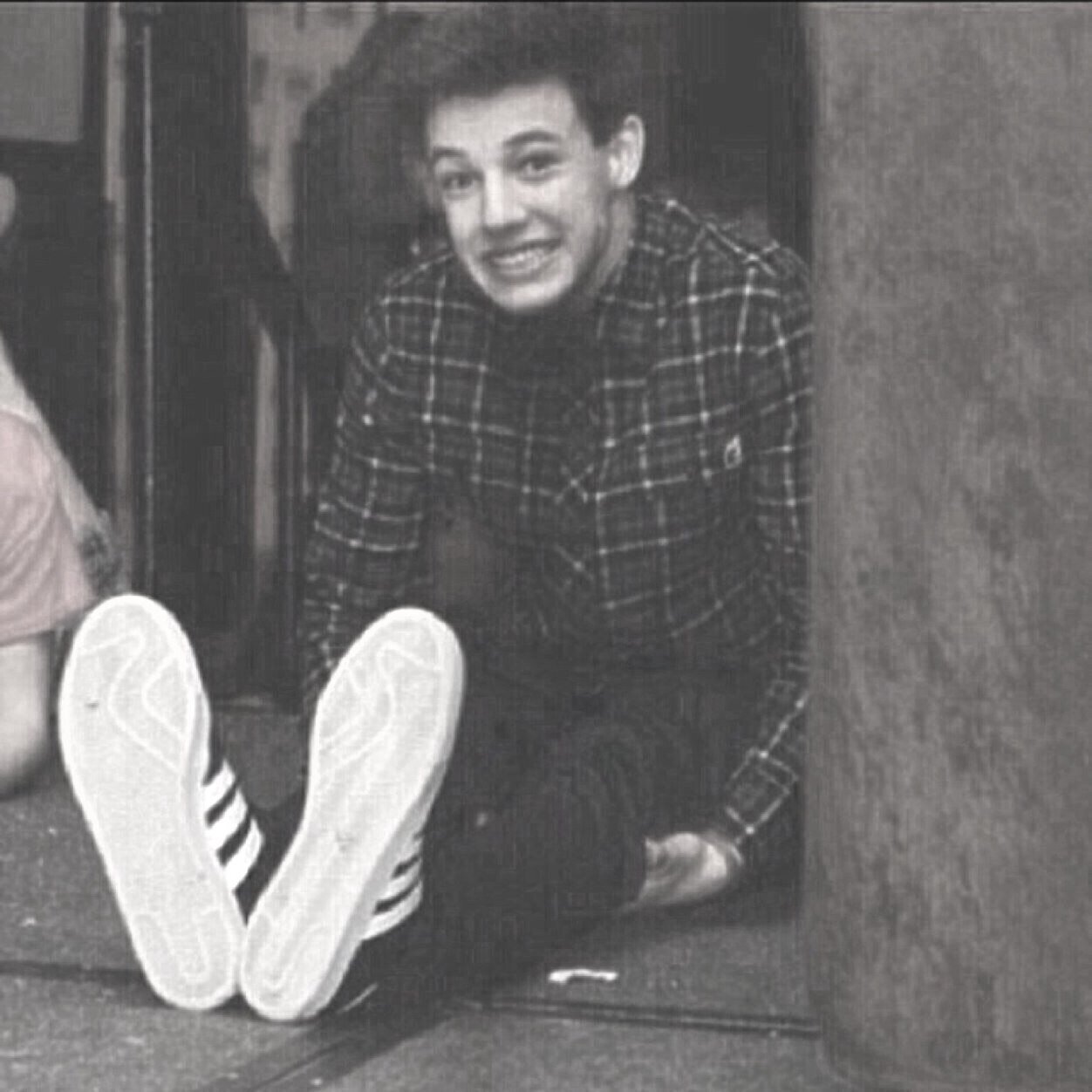 I gave you a free follow (: follow @cloud9cameron and @nashtypigeon bc idk just do it