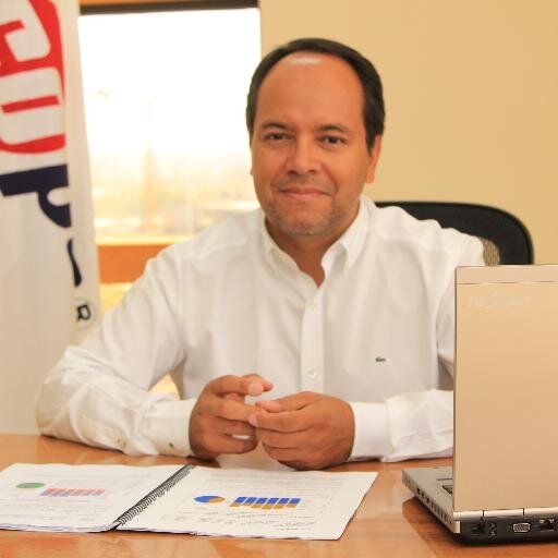 jimmyf0708's profile picture. Msc. Economía en temas de energía.