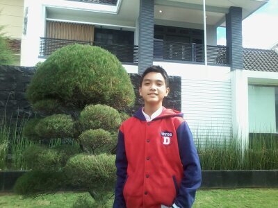 Jadi Cowo Yang Sholeh o:)