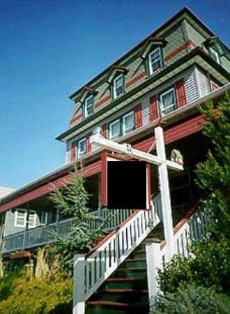 SUGARSHACKINN's profile picture. Located in downtown Ocean City, New Jersey with easy access to beaches, surfing, entertainment, recreation, boardwalk and shopping.