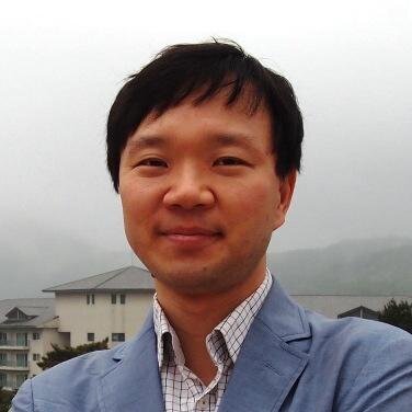 매일경제 기자. '세상에 없던 생각' 저자. 영화 칼럼니스트. 스토리 크리에이터. Maeil Business News. Journalist. Film Columnist. Story Creator