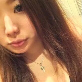 元キャバ嬢の琴音ですっ。
今は風俗もやめて、まったり投資しながら暮らしてます♪
毎日３万円を確実に稼げる方法とかもブログで教えてるよ～！
よかったらフォローしてねっ