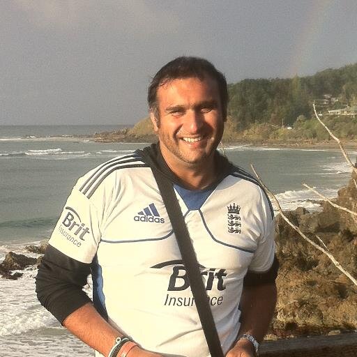 Nottingham lad, living in Herts. Love running, rugby & most sports. As well as a glass of wine and a smile :-)