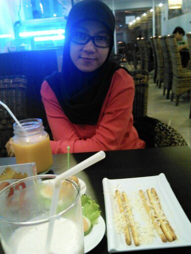 i love U like a love song BABY.....╭(╯ε╰)╮