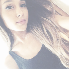 grandeshoes's profile picture. @barkingbutera