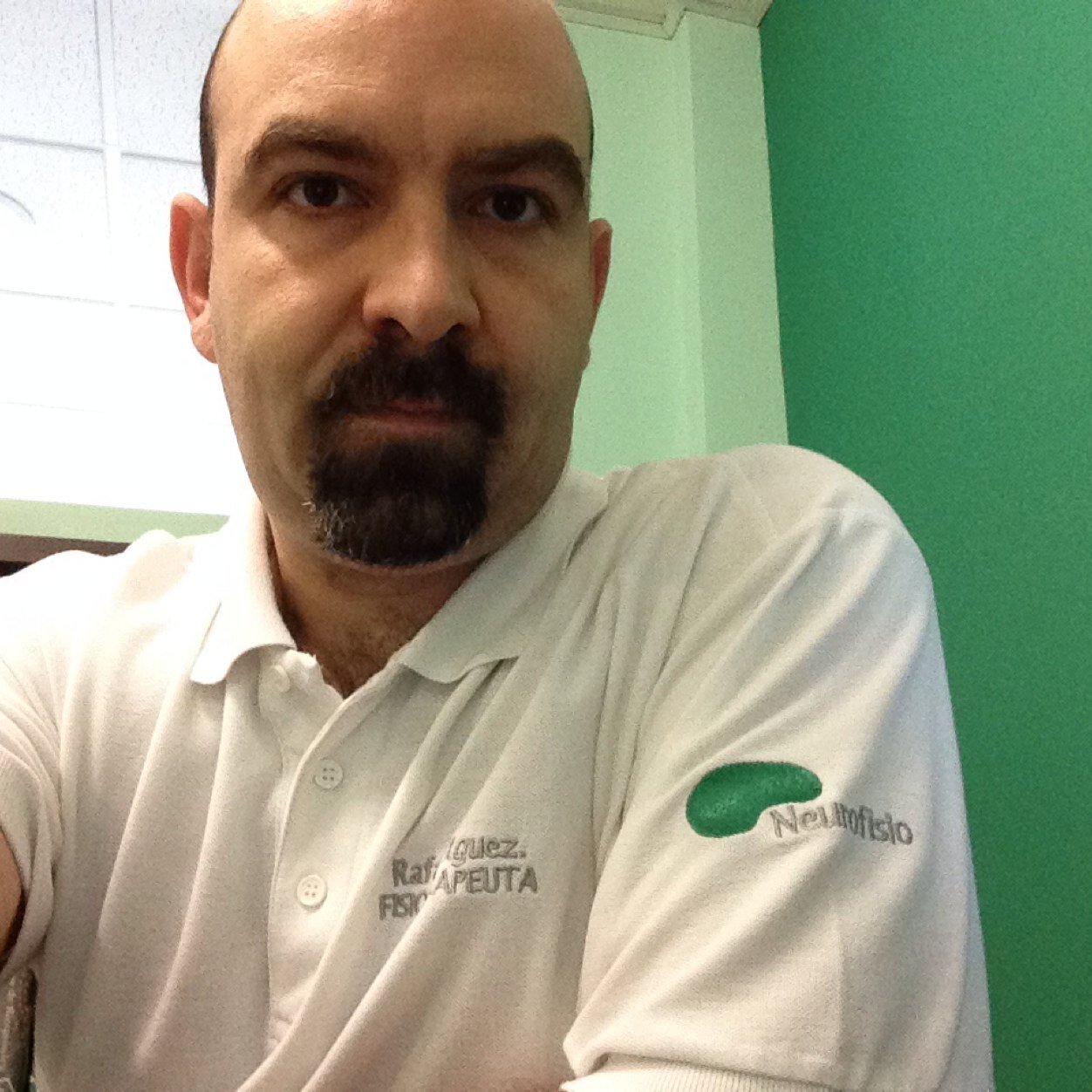 Neuro_fisio's profile picture. Fisioterapeuta. Master en discapacidad y dependencia. Profesor universitario. Titular de Neurofisio, clinica de fisioterapia neurológica. Miembro de AEF