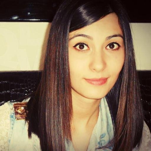 1907_selenasude's profile picture. 85 yaşıındayım Londrada yaşıyorum dulum 4 cocugum var kocamı öldürdüm 50 yıl hapisten yeni çıktım ve cıkar cıkmaz twitter açtım beni takip etmeyenleri kesiyorum