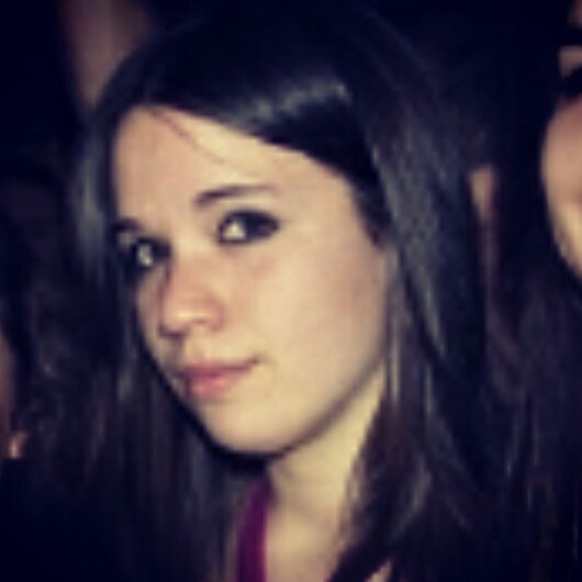 esthermgo's profile picture. 