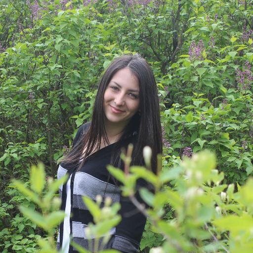 Моё сердце занято,оно гоняет кровь по организму.