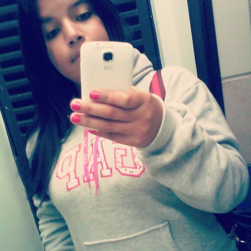A arena  é minhα segundα cαsα, tuα cαmisα minhα segundα pele,O teu hino é minhα orαção, Gremistα é o meu sobrenome.Gremio é a minha paixao ზზზ
