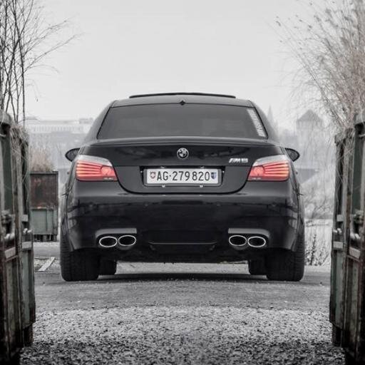 ///M