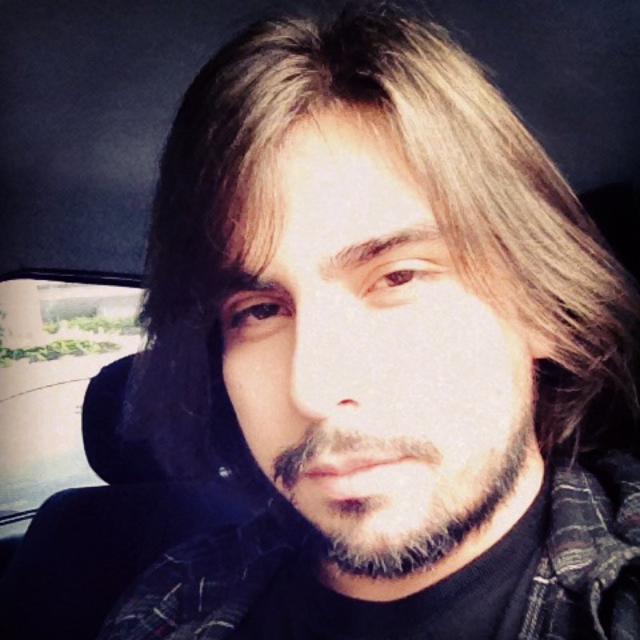 Programador, desenhista, e etc.