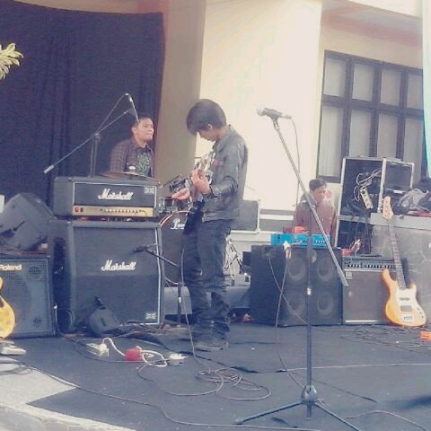 agresti_zinger's profile picture. I'm Musician