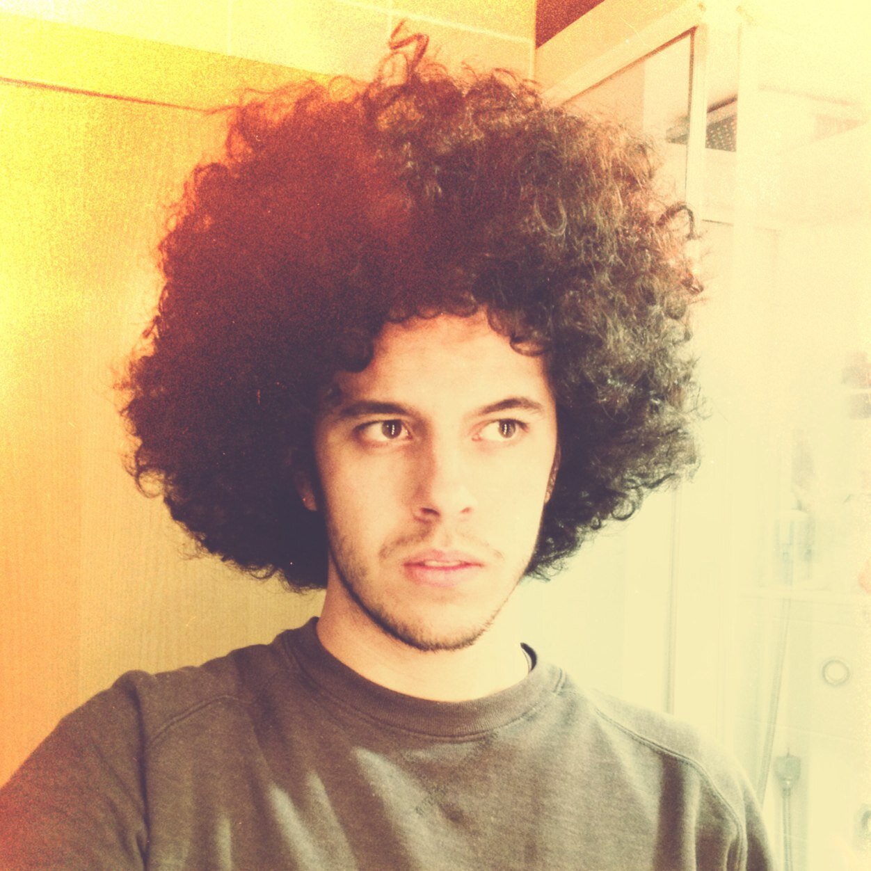 kevinbarma's profile picture. Estudiante de Ingenieria Industrial Electronica Trabaja en Estanc Peset