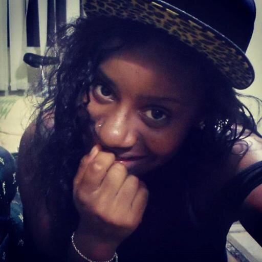 sheronnvalin's profile picture. 