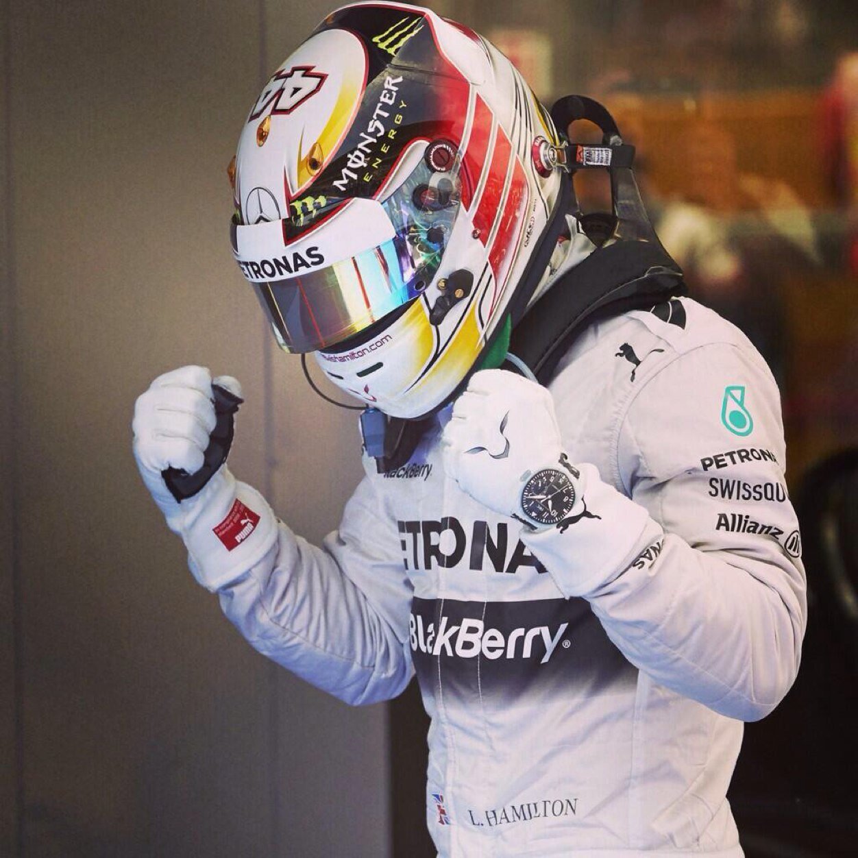 Lewis Hamilton Fan Page #TeamLH #HAM44 #44 The best car @MercedesAMGF1 and the best driver @LewisHamilton