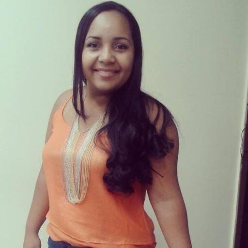 Estudante de Psicologia, curiosa, gosto de ouvir estórias e histórias estou sempre disposta a coisas novas e vez ou outra por que não relembrar as velhas.
