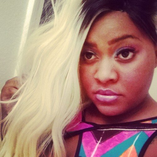 mother of 1! Lover of all fashion peep my tweets Ta catch the rest ....