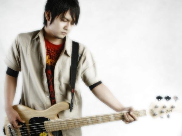 Ini akun asli bassist @ANIMA_INDONESIA ||♬♬♬|| Producer @heyiniJOURDAN || Music Director