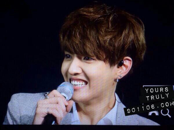 แอคหลุม