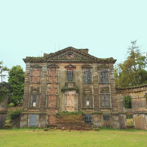 An architecturally renowned house in a perilous state. The Mavisbank Trust exists to find a long term future for Mavisbank House and Policies.