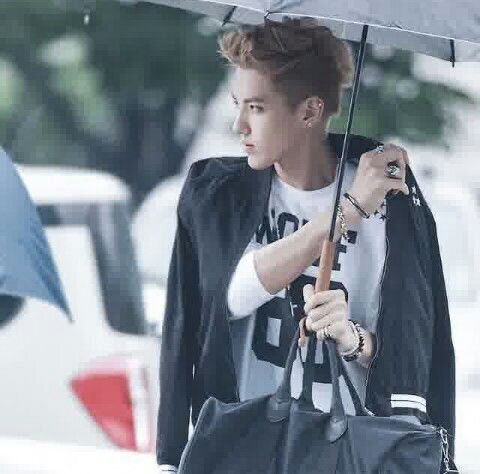 come here girls I gonna make u wet ;)