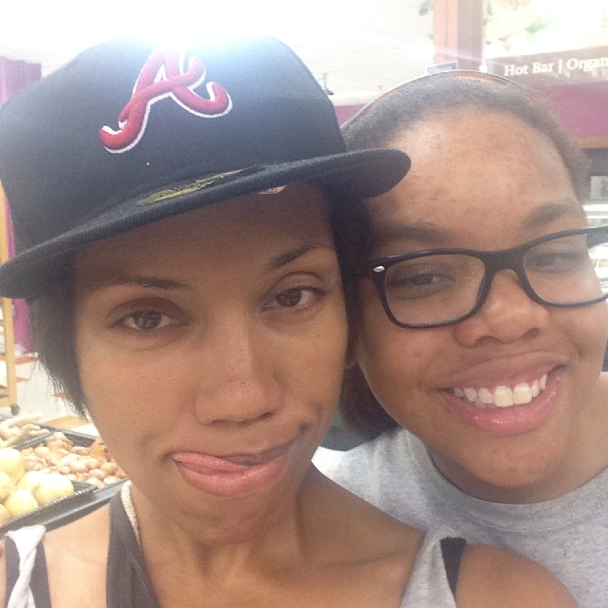 JanelleBaranco's profile picture. araminta ross. Juanita Tate. AlKEMist. Travelling✌🏿