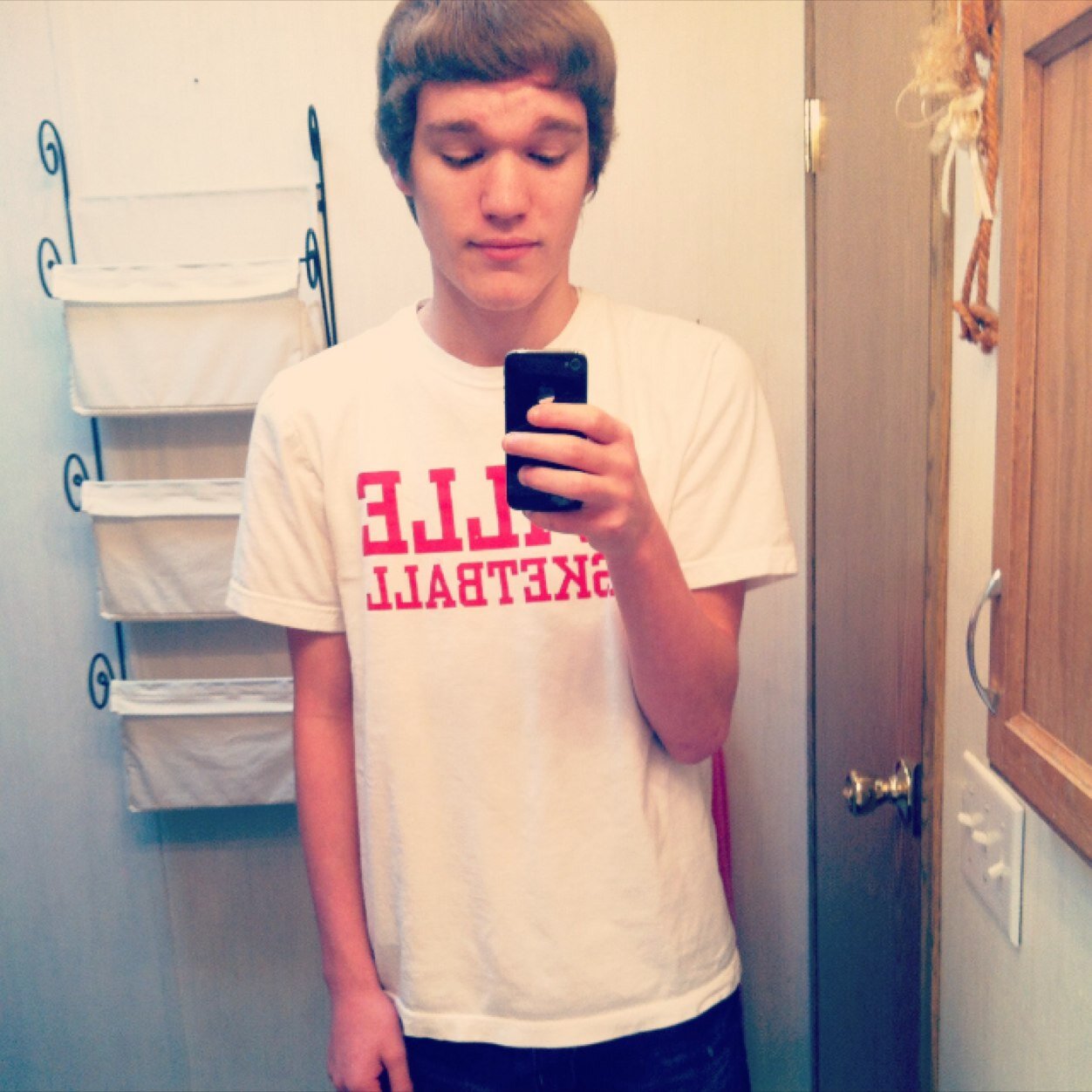 _InKoWeTrust_3's profile picture. i like my circle small& my blunts big. FWM.