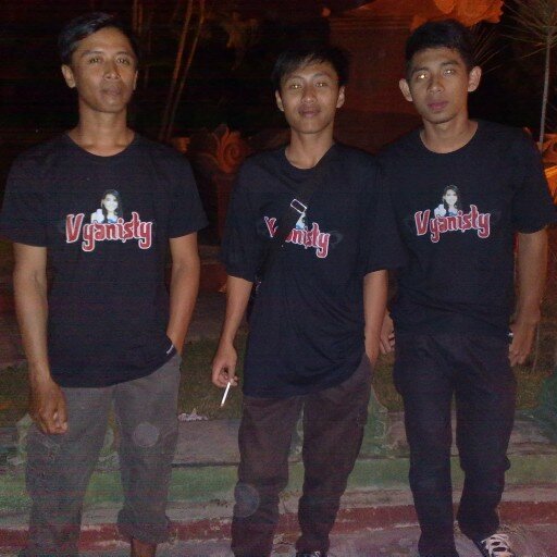 zhiex_o's profile picture. vyanisty