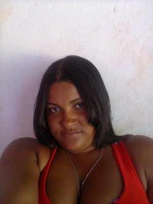 sou uma pessoa alegra,carinhosa,amiga,gosto de fazer amigos eu me acho bonita,inteligente,espero fazer muitos amigos e que eles gostao de mim.
