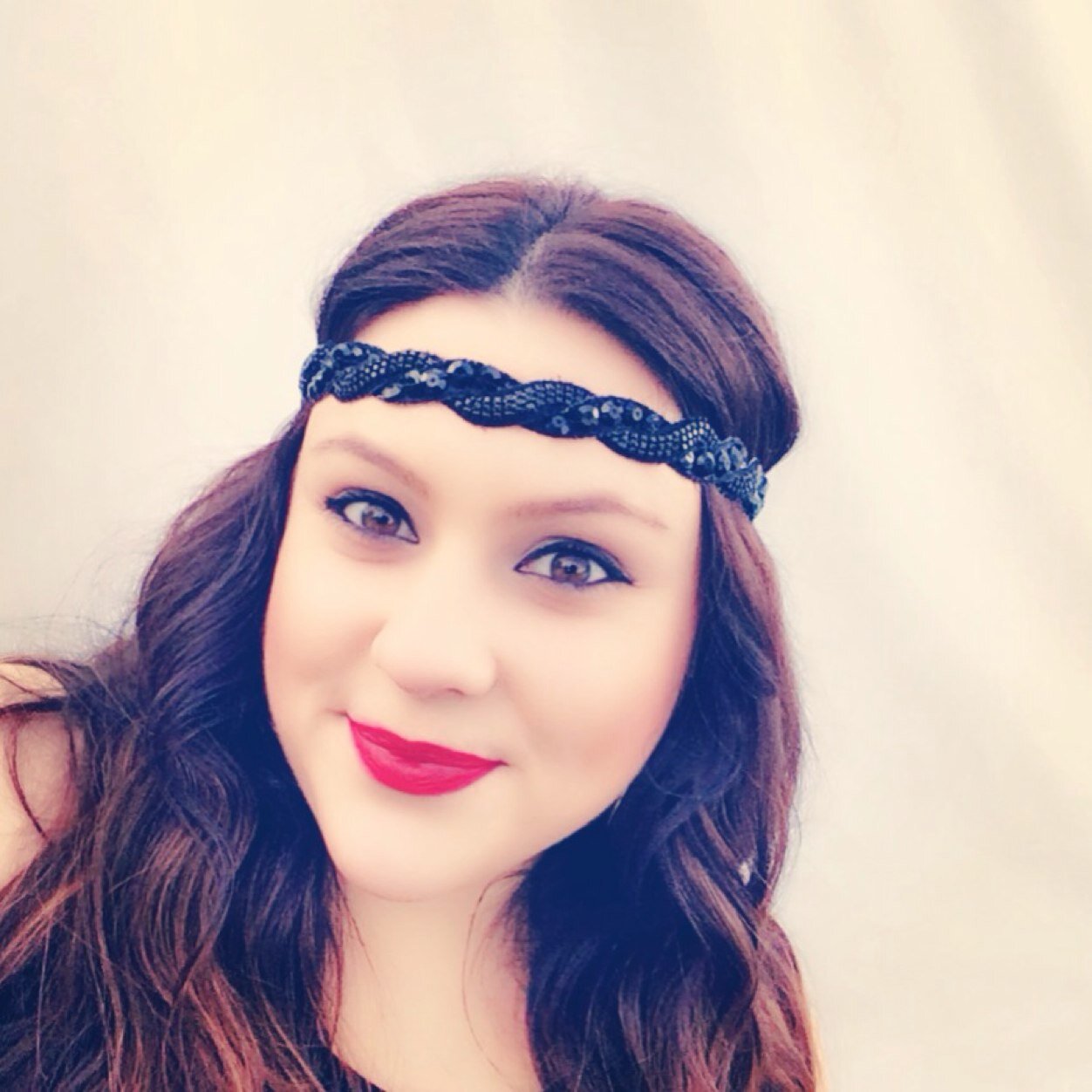 ohsnapalliecat's profile picture. Just another social butterfly...