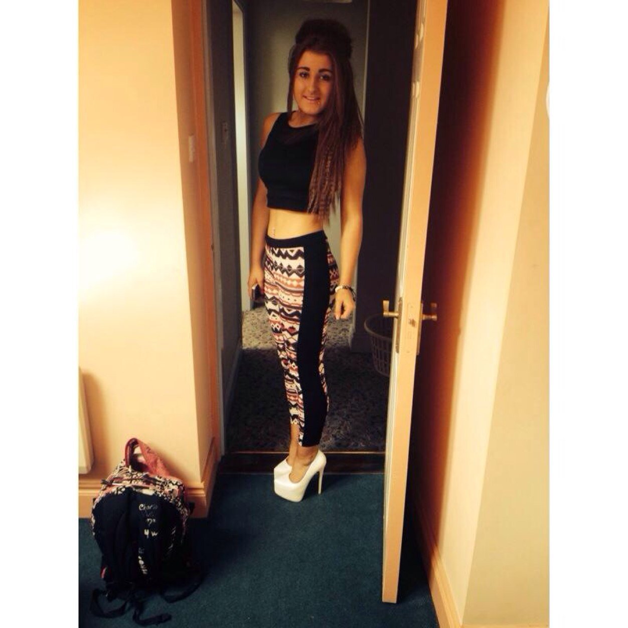 Follow me and ill follow back :*