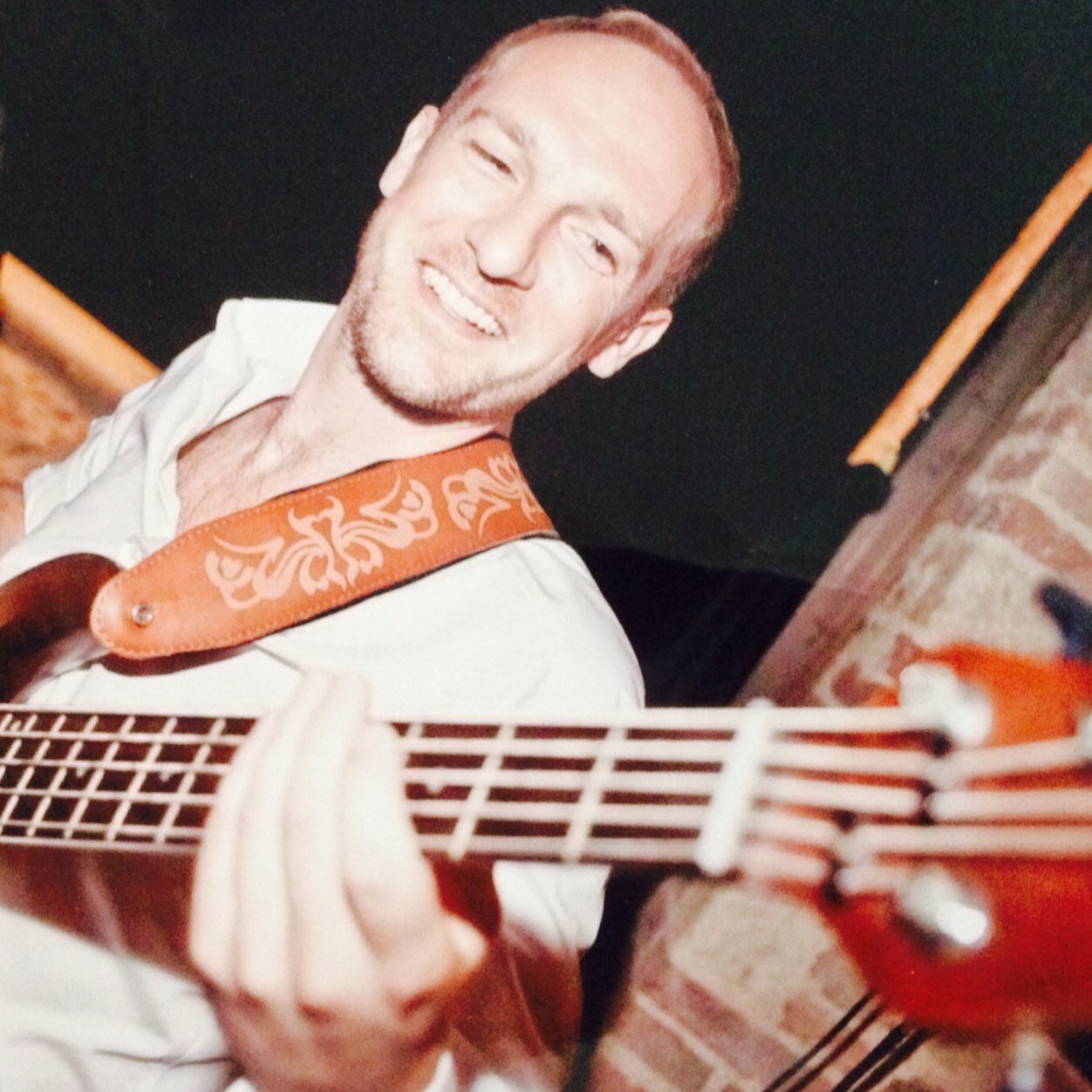 Fan of seaside, mountains, old cars, bass guitars. Digital fundraiser / product owner. Views own etc